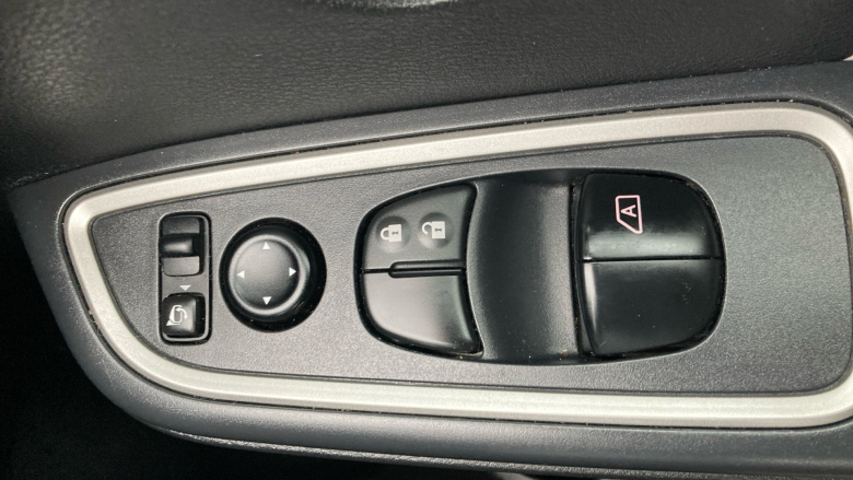 Nissan Micra 1.5 dCi Tekna 5dr Diesel Hatchback